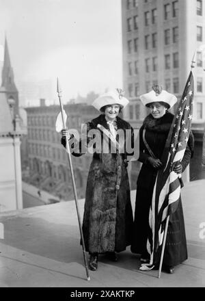 Suffragettes with flag, between c1910 and c1915. Shows (left to right) Jessie Stubbs and &quot;General&quot; Rosalie Jones, who led the woman suffrage hikes to Albany, N.Y., and Washington, D.C. Stock Photo