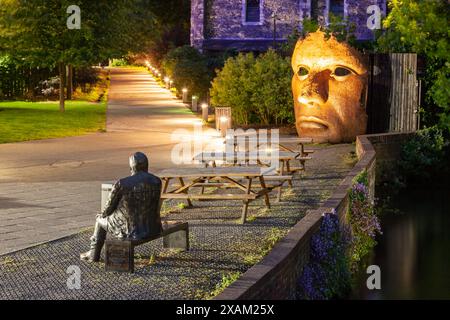 Bulkhead and Dave Lee statues in Canterbury city centre. Stock Photo