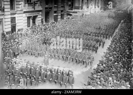 Gaynor Funeral - Broadway., 1913. Shows funeral of William Jay Gaynor (1849-1913), Mayor of New York City. Stock Photo