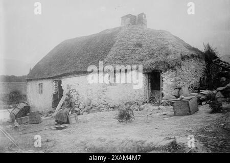 Peasant home -- Killarney, between c1910 and c1915. Stock Photo