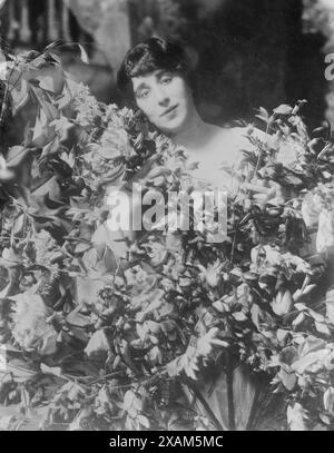 Bori in &quot;L'Amore Medico&quot;, between c1910 and c1915. Shows Spanish operatic soprano Lucrezia Bori (given name Lucrecia Borja y Gonza&#xb4;lez de Riancho) (1887-1960). Stock Photo