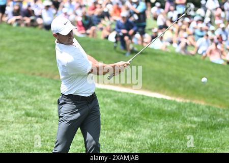 Dublin, Ohio, USA. 7th June, 2024. Rory McIlroy (NIR) chips onto the 9th hole during the second round at the Memorial Tournament in Dublin, Ohio. Brent Clark/Cal Sport Media/Alamy Live News Stock Photo