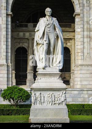 A statue of Lord Curzon, Viceroy of India from 1899 to 1905, in front ...