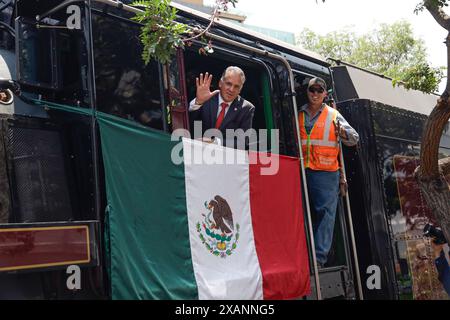 Final Spike Steam Tour Oscar Augusto Del Cueto, President Of Kansas ...