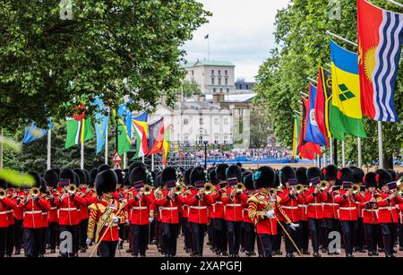 The Mall, London, UK. 08th June, 2024. The Coldstream Guards the oldest continuously serving regular regiments Rehearsing for trooping Color, It took place in The Mall today, ahead of thIs year first ceremonial duty by King Charles the III, Schedule for the 21 June 2024 .Paul Quezada-Neiman/Alamy Live News Credit: Paul Quezada-Neiman/Alamy Live News Stock Photo