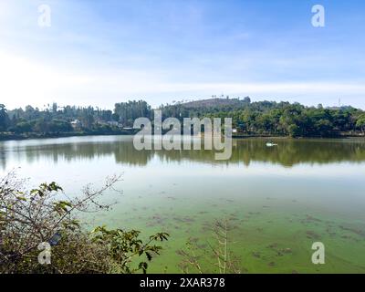 Scenic view of Yercaud lake which is one of the largest lakes in Tamil Nadu, India Stock Photo