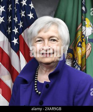 Janet Yellen. Portrait of the United States Secretary of the Treasury, Janet Louise Yellen (b. 1946), official portrait, 2021 Stock Photo
