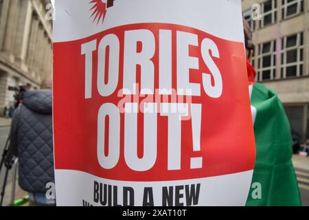 London, UK. 08th June, 2024. An anti-Tory placard is seen during the demonstration. Thousands of people marched in solidarity with Palestine demanding a ceasefire as Israel continues its attacks on Gaza. (Photo by Vuk Valcic/SOPA Images/Sipa USA) Credit: Sipa USA/Alamy Live News Stock Photo