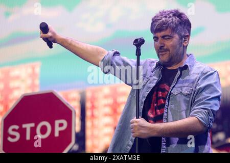 Seville, Spain. 8th June, 2024. SEVILLE, SPAIN - JUNE 08: Detail of the Estopa group's concert at the La Cartuja Stadium in celebration of its 25th anniversary in music, at La Cartuja on June 08, 2024 in Seville, Spain. (Credit Image: © Jose Luis Contreras/DAX via ZUMA Press Wire) EDITORIAL USAGE ONLY! Not for Commercial USAGE! Stock Photo