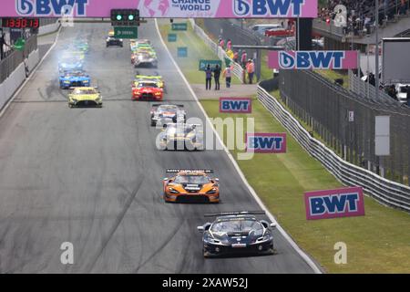 Einfuehrungsrunde mit Sieger Rennen 1, Samstag, Jack Aitken (GBR), #14, Ferrari 296 GT3, Team: Emil Frey Racing (CHE),  und Clemens Schmid (AUT), #85, McLaren 720S GT3 EVO, Team. Doerr Motorsport (DEU), an der Spitze des Feldes  Motorsport, DTM 2024, Rennen 5, Samstag, Circuit Zandvoort, Zandvoort, Niederlande, 08.06.2024  Foto: Eibner-Pressefoto/Juergen Augst Stock Photo