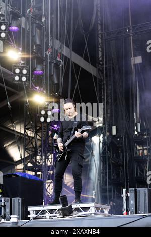 Sean Delander Gitarre während des Auftritts der australischen Deathcore ...