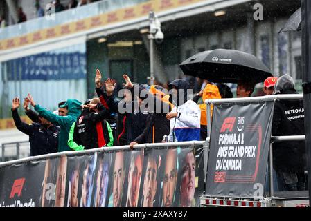 Montreal, Canada. 09th June, 2024. Drivers' parade. Formula 1 World Championship, Rd 9, Canadian Grand Prix, Sunday 9th June 2024. Montreal, Canada. Credit: James Moy/Alamy Live News Stock Photo