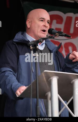 London, UK. 5th Nov 2022. Mick Lynch addresses the thousands of Trades Union supporters at the People’s Assembly. Credit Mark Lear / Alamy Stock Photo