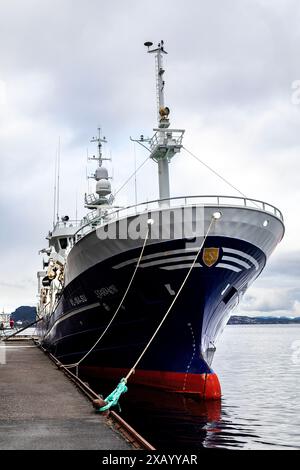 Old fishing vessel Sjarmor (Sjarmør, built 1993) moored at Damsgaardsundet, in the port of Bergen, Norway. Stock Photo