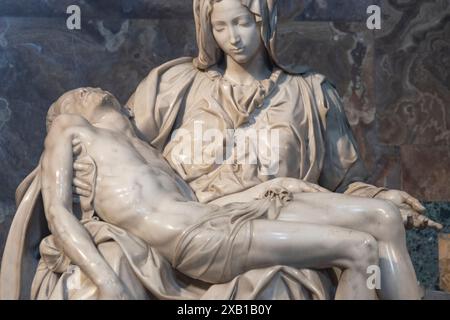 Madonna della Pieta sculpture. Miguel Angel Buonarrotti. Vatican. Italy Stock Photo