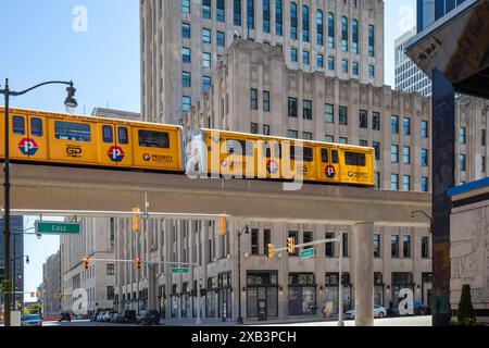 Detroit, Michigan - The Detroit People Mover travels through the city's financial district. Stock Photo