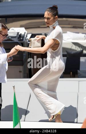 Capri, Italy. 10th June, 2024. Elodie is spotted at Marina Grande peer in Capri, Italy, on June 10, 2024, to attend Jacquemus 'La Casa' Cruise Show at Casa Malaparte. Photo by Marco Piovanotto/ABACAPRESS.COM Credit: Abaca Press/Alamy Live News Stock Photo