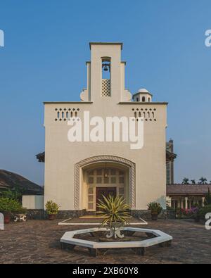 Jakarta, Indonesia - May 8th, 2024. white chapel, or oratory,  located within Ereveld Menteng Pulo, a cemetery in Jakarta, Indonesia. Serves as a plac Stock Photo