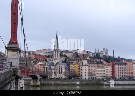 Cityscape of Bern, de facto capital of Switzerland, showcasing the Zytglogge clock tower and the city's medieval covered shopping promenades (Lauben). Stock Photo