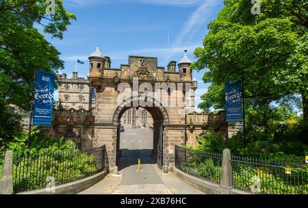 The entrance to George Heriot's School in Edinburgh. Stock Photo