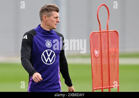 Herzogenaurach, Germany. 11th June, 2024. Soccer, preparation for UEFA Euro 2024, training Germany, Toni Kroos trains. Credit: Federico Gambarini/dpa/Alamy Live News Stock Photo