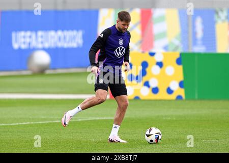 Herzogenaurach, Germany. 11th June, 2024. Soccer: European Championship, national team, training, Germany's Niclas Füllkrug in action during training. Credit: Federico Gambarini/dpa/Alamy Live News Stock Photo