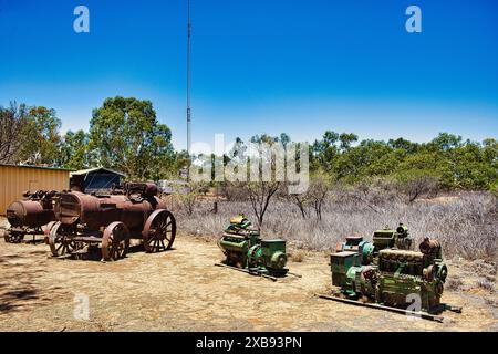 Abandoned old diesel engines and rusty steam engines in the Australian outback. Minilya, Western Australia Stock Photo