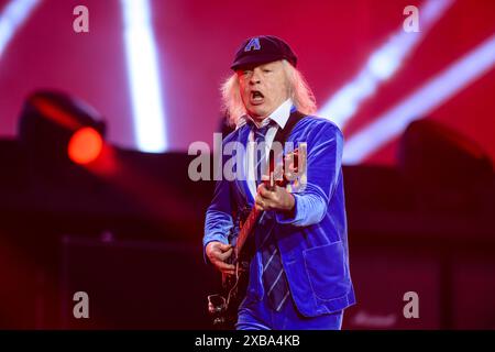 AC/DC Angus Young - Power Up Tour - Europa 2024 live im Olympiastadion ...