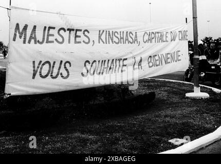 29 Giugno 1985 Kinshasa Archivio Storico Olycom/LaPresse Baldovino del Belgio (Laeken, 7 settembre 1930 - Motril, 31 luglio 1993) principe del Belgio, duca di Brabante, fu re del Belgio dal 16 luglio 1951 fino alla sua morte. Salì al trono in una fase di crisi politica, e molte altre segnarono il suo lungo regno, almeno una delle quali fu il risultato della pubblica espressione della sua fede cattolica. Nella Foto: I reali del Belgio, Re Baldovino e la Regina Fabiola, si sono recati in visita ufficiale in Zaire, sotto cordiale invito del presidente Mobutu. In occasione del 25° anniversario del Stock Photo