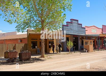 Territorial style old west storefronts, antiques line dirt street of downtown Tombstone Arizona — April 2024 Stock Photo