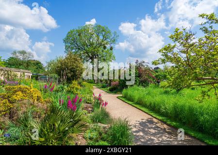 Landscape view of the most beautiful botanic garden in the spring season in Oxford University Campus, United Kingdom: May 19, 2024 Stock Photo