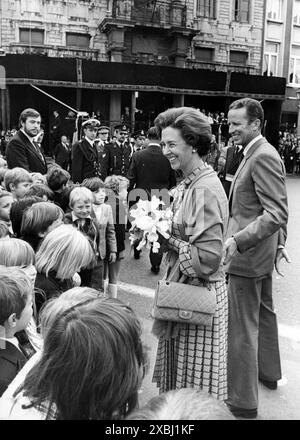 Anni' 80 Bruxelles Archivio Storico Olycom/LaPresse Baldovino del Belgio (Laeken, 7 settembre 1930 – Motril, 31 luglio 1993) principe del Belgio, duca di Brabante, fu re del Belgio dal 16 luglio 1951 fino alla sua morte. Salì al trono in una fase di crisi politica, e molte altre segnarono il suo lungo regno, almeno una delle quali fu il risultato della pubblica espressione della sua fede cattolica. Nella Foto: Re Baldovino del Belgio e la Regina Fabiola   In the photo: King Baudouin of Belgium and Queen Fabiola Stock Photo
