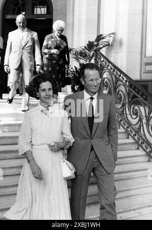 Anni' 80 Bruxelles Archivio Storico Olycom/LaPresse Baldovino del Belgio (Laeken, 7 settembre 1930 - Motril, 31 luglio 1993) principe del Belgio, duca di Brabante, fu re del Belgio dal 16 luglio 1951 fino alla sua morte. Salì al trono in una fase di crisi politica, e molte altre segnarono il suo lungo regno, almeno una delle quali fu il risultato della pubblica espressione della sua fede cattolica. Nella Foto: Re Baldovino del Belgio e la Regina Fabiola In the photo: King Baudouin of Belgium and Queen Fabiola Credit: LaPresse/Alamy Live News Stock Photo