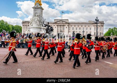 The Band Of The Welsh Guards Take Part In The Changing of The Guard Ceremony, Buckingham Palace, London, UK. Stock Photo