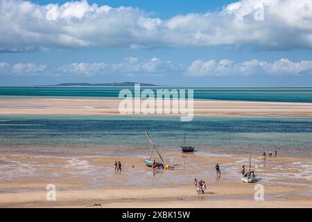 Mozambique, Inhambane, Vilankulo, Very low tide in front of the beach Stock Photo