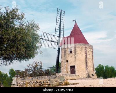 Moulin de Daudet (Windmühle von Daudet) Stock Photo