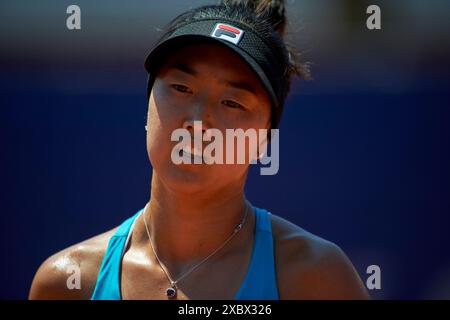 Ann Li of USA in action against Coco Gauff of USA during the Mutua