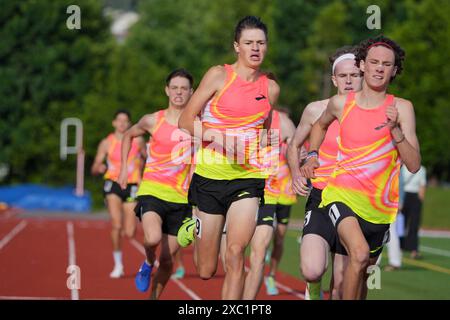 Seth Renton Seth Norder (center) defeats JoJo Jourdan aka Joseph Jourdan to win the ...