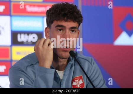 SERBIA FOOTBALL TEAM DUSAN VLAHOVIC fudbaler reprezentacije Srbije pres ...