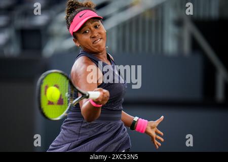 'S-HERTOGENBOSCH, NETHERLANDS - JUNE 14: Naomi Osaka of the United States of America plays a forehand in her women's singles quarter final match against Bianca Andreescu of Canada on Day 5 of the Libema Open Grass Court Championships at the Autotron on June 14, 2024 in 's-Hertogenbosch, Netherlands (Photo by Rene Nijhuis/BSR Agency) Credit: BSR Agency/Alamy Live News Stock Photo