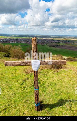 An Easter Cross high on the Chilterns overlooking Monks Riseborough in Buckinghamshire Stock Photo