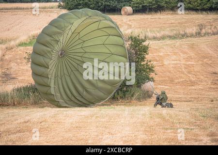 Bundeswehr German army with paratroopers in Germany during a NATO exercise Stock Photo