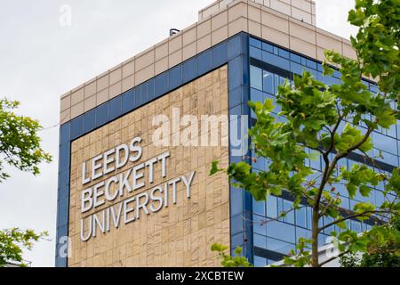 Leeds England: 3rd June 2024: Leeds Beckett University exterior Campus. Exterior signage closeup photo Stock Photo