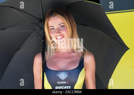 Misano Adriatico, Italy. 16th June, 2024. Umbrella girl during the FIM Motul Superbike World Championship - Race 2 of Emilia Romagna Round at Marco Simoncelli World Circuit in Misano Adriatico on June 16, 2024 in Misano Adriatico, Rimini, Italy. Credit: Independent Photo Agency/Alamy Live News Stock Photo