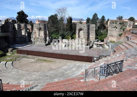 Benevento - Scorcio del Teatro Romano dalle gradinate Stock Photo