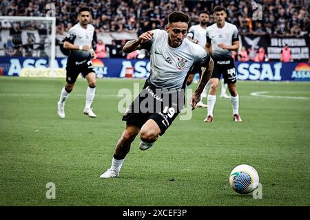 Sao Paulo, Brazil. 16th June, 2024. Match between Corinthians and Sao Paulo 9th round of the 2024 Brazilian Championship, at NeoQuimica Arena, this Sunday afternoon, 16th. Photo: Adriana Spaca/SPP (Adriana Spaca/SPP) Credit: SPP Sport Press Photo. /Alamy Live News Stock Photo