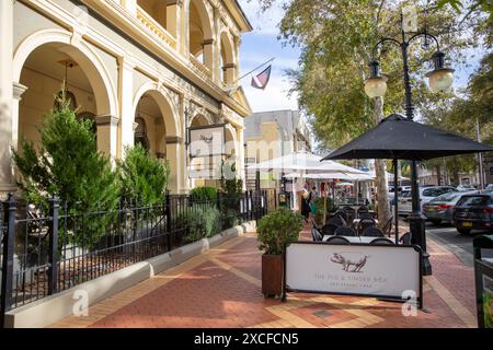 Tamworth city centre Australia, The Pig and Tinderbox restaurant in Peel street,NSW,Australia Stock Photo