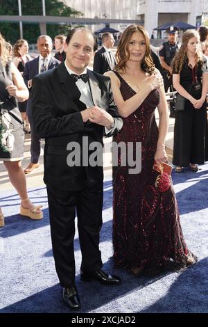 Ny. 16th June, 2024. Michael Stuhlbarg, Mai-Linh Lofgren at arrivals for The 77th Annual Tony Awards, David H. Koch Theater at Lincoln Center, New York, NY, June 16, 2024. Credit: Kristin Callahan/Everett Collection/Alamy Live News Stock Photo