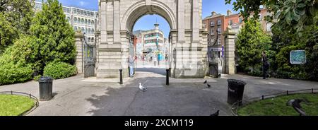 Fusiliers Arch in St Stephens Green park, Dublin, Leinster, Ireland Stock Photo