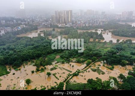 GUILIN, CHINA - JUNE 18, 2024 - Flood waters inundate low-lying areas in Quanzhou county, Guilin city, South China's Guangxi Zhuang Autonomous region, Stock Photo